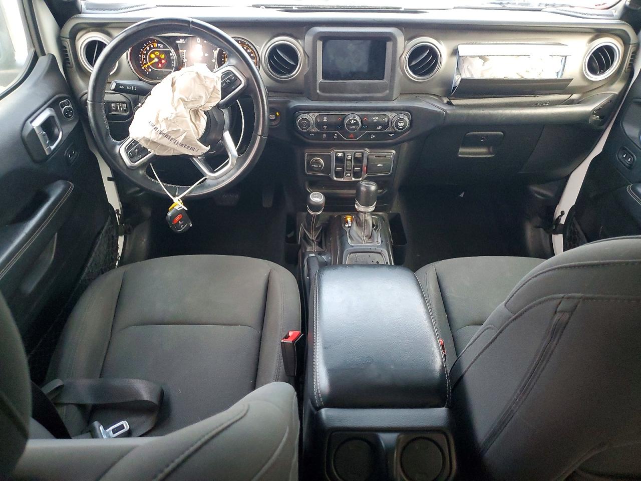 2019 JEEP WRANGLER UNLIMITED SAHARA photo 22