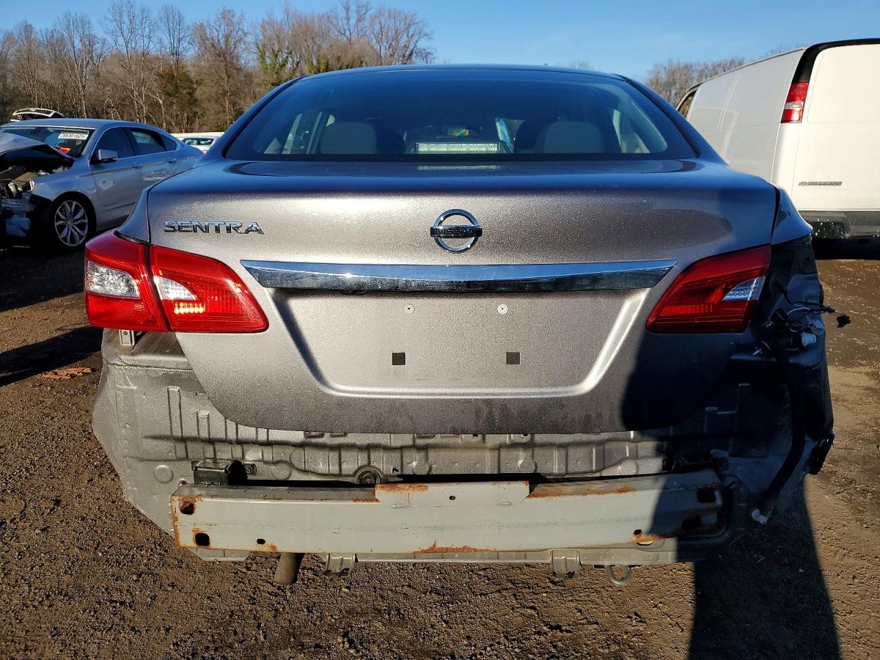 2019 NISSAN SENTRA S photo 6