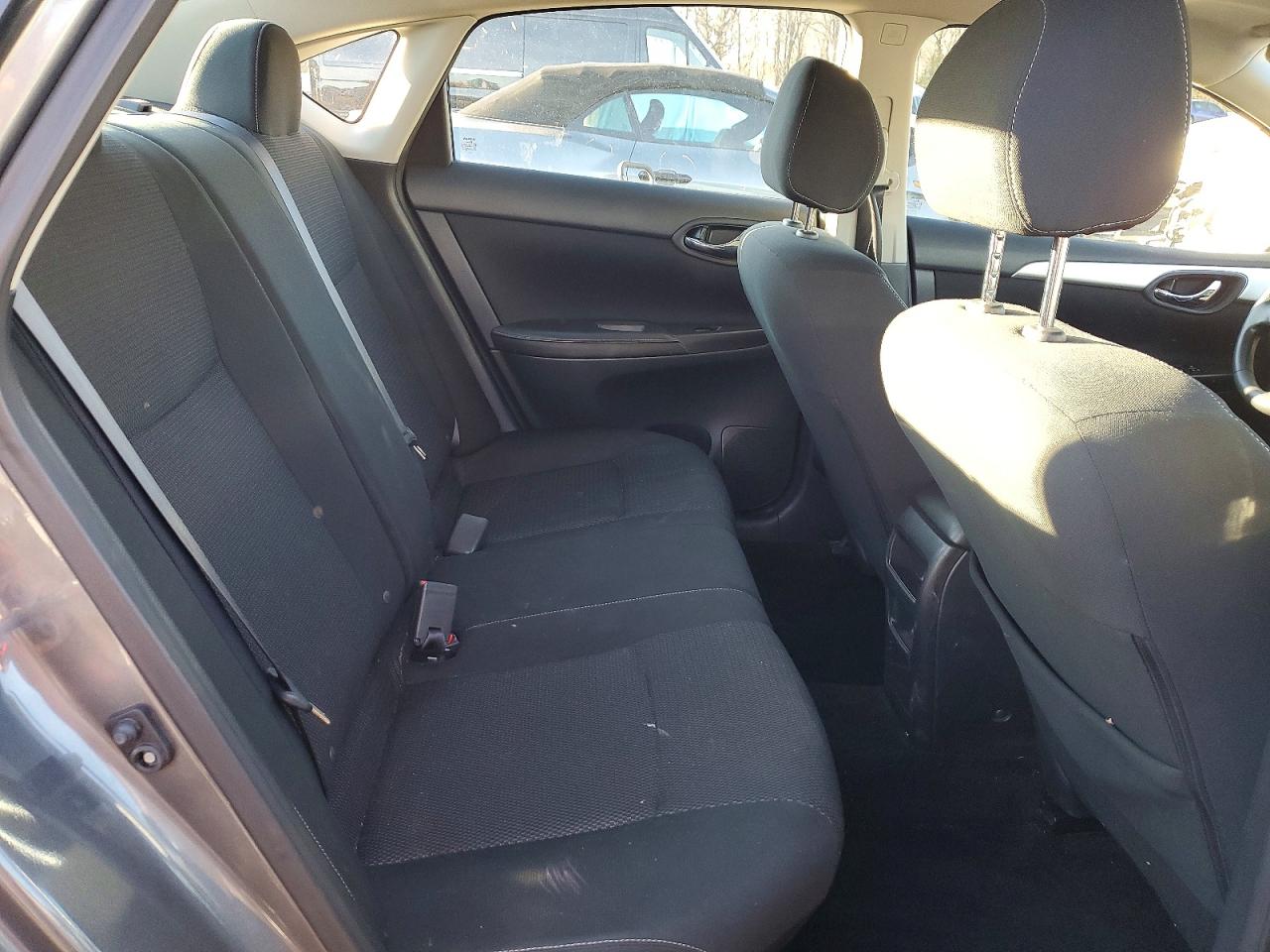 2019 NISSAN SENTRA S photo 10