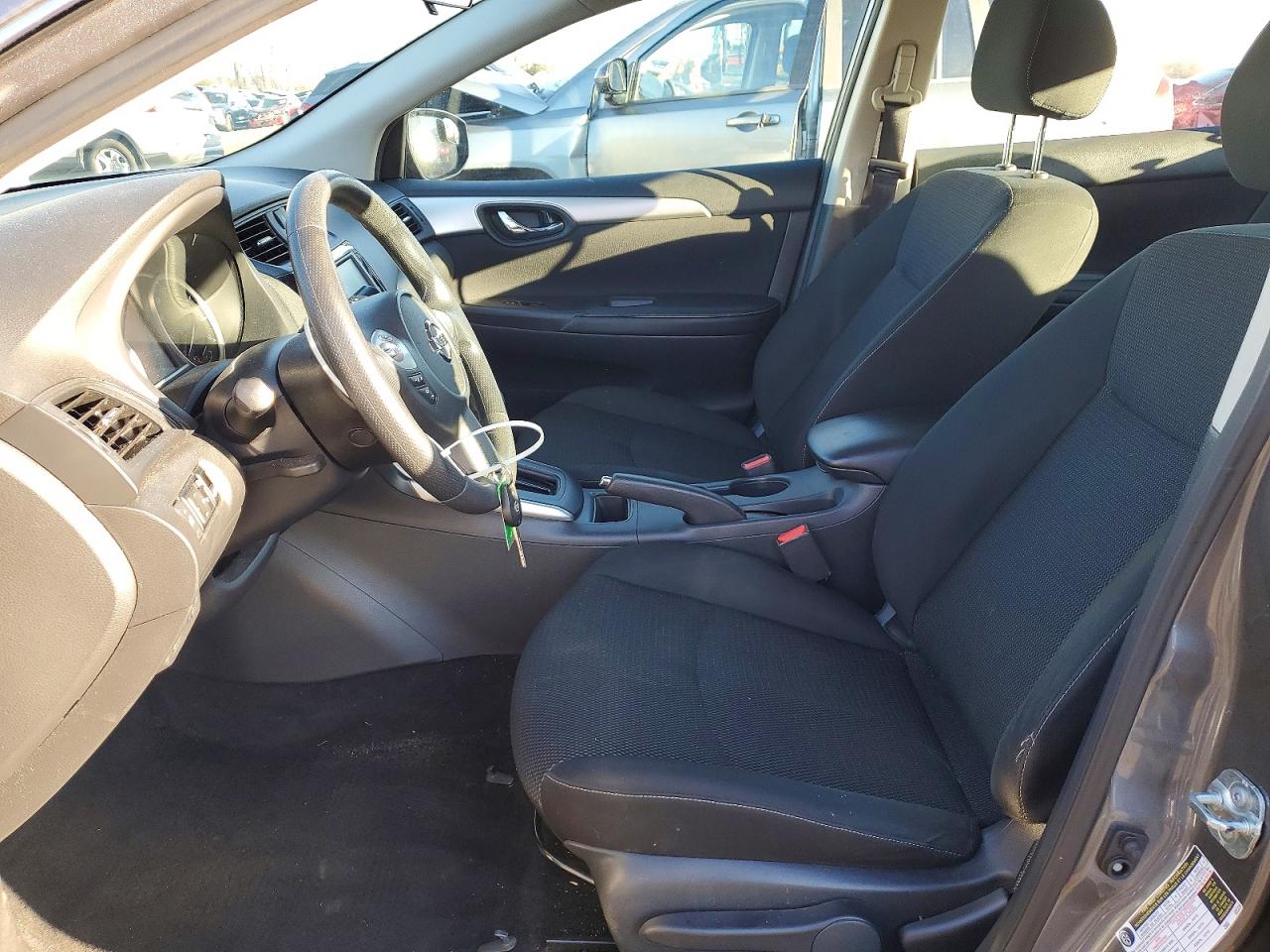 2019 NISSAN SENTRA S photo 7