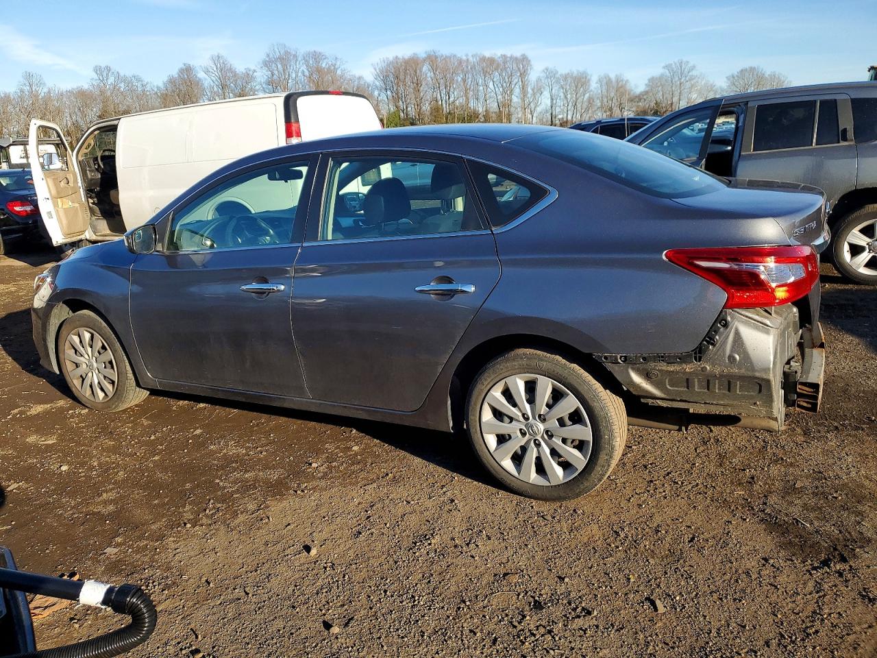 2019 NISSAN SENTRA S photo 2