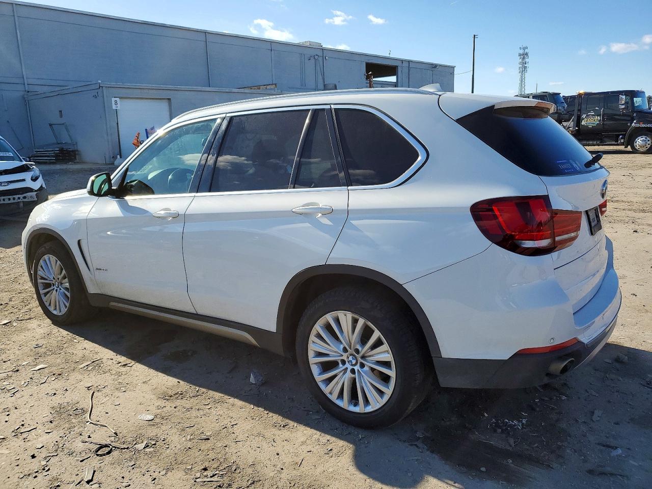 2017 BMW X5 XDRIVE35I photo 2