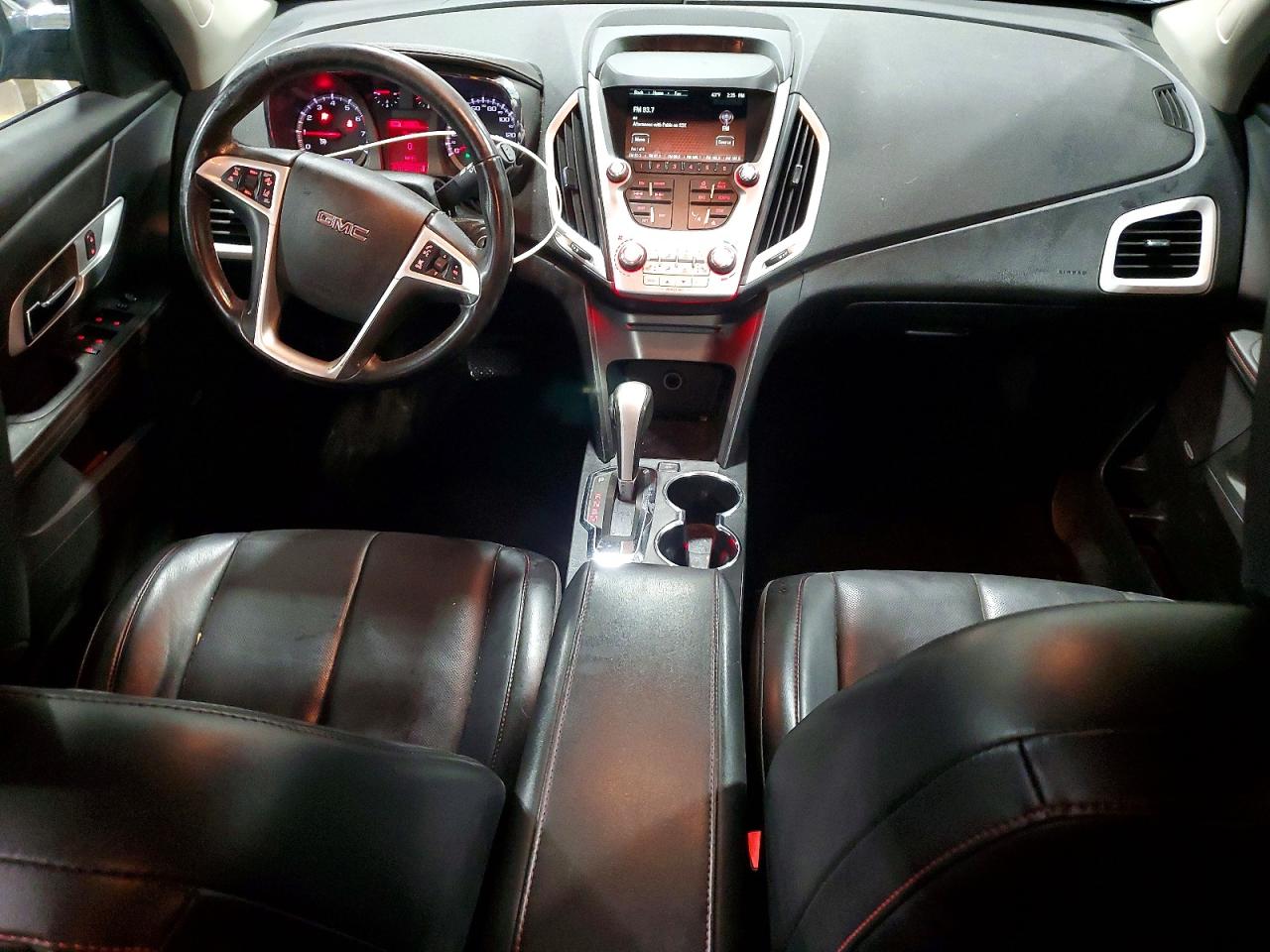 2015 GMC TERRAIN SLT photo 8