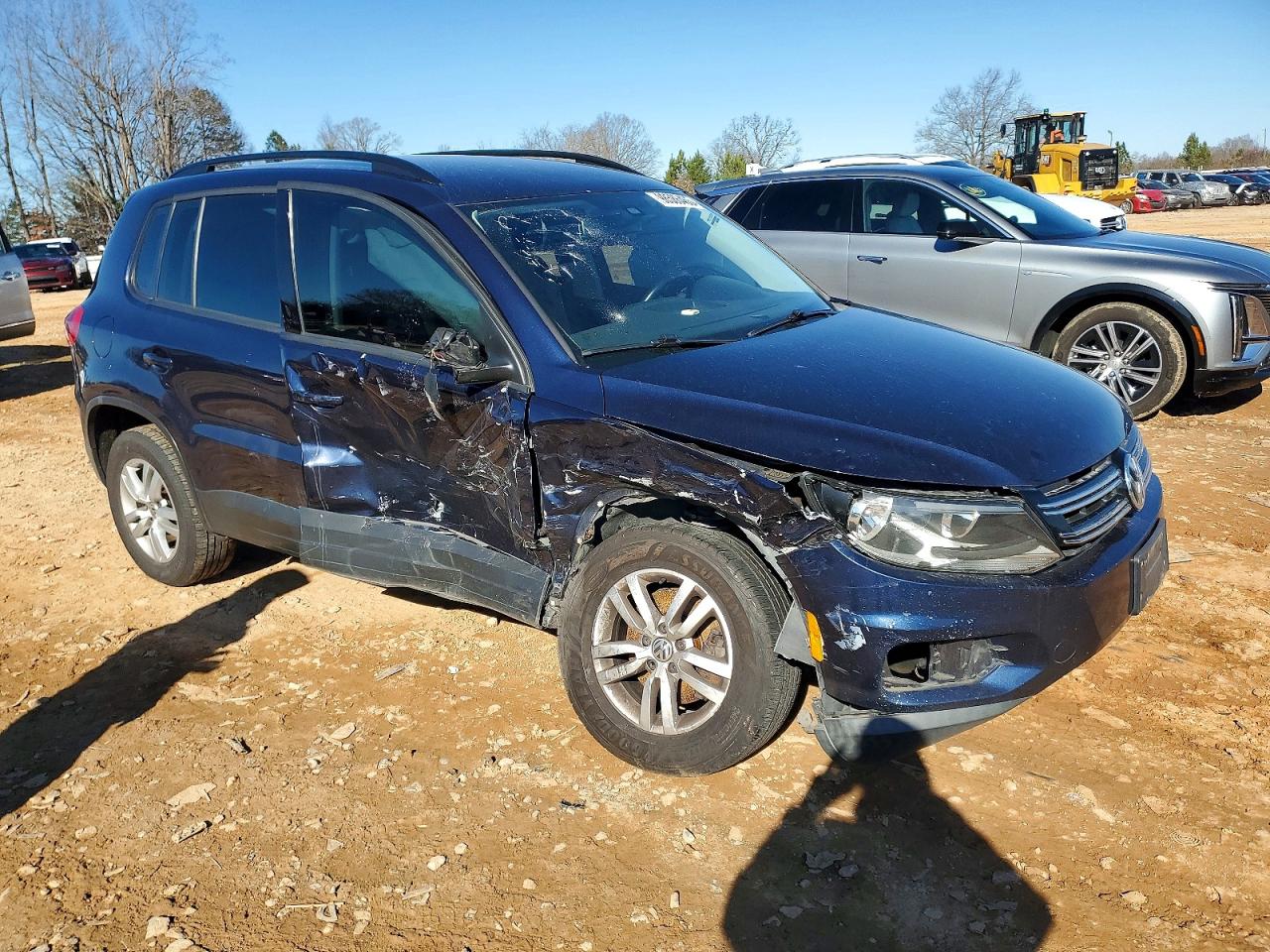 2016 VOLKSWAGEN TIGUAN S photo 4