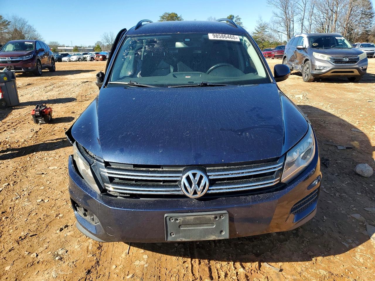 2016 VOLKSWAGEN TIGUAN S photo 5