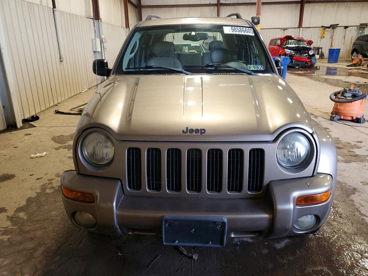 2004 JEEP LIBERTY LIMITED photo 5