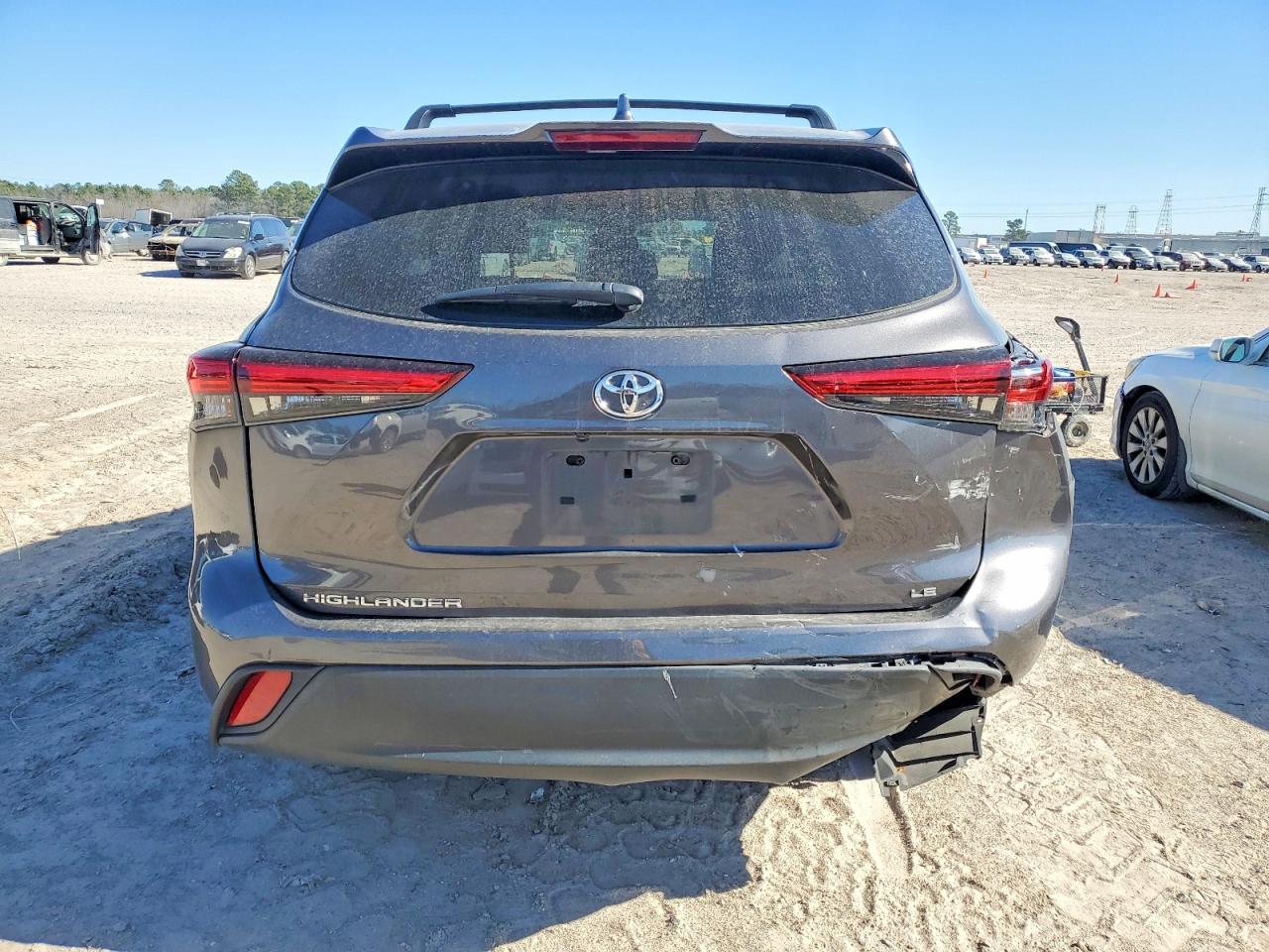 2021 TOYOTA HIGHLANDER L photo 16