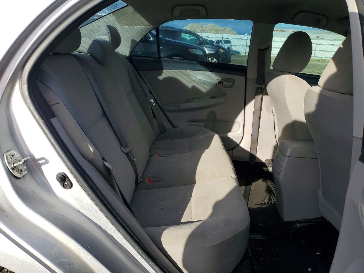 2012 TOYOTA COROLLA BASE photo 10