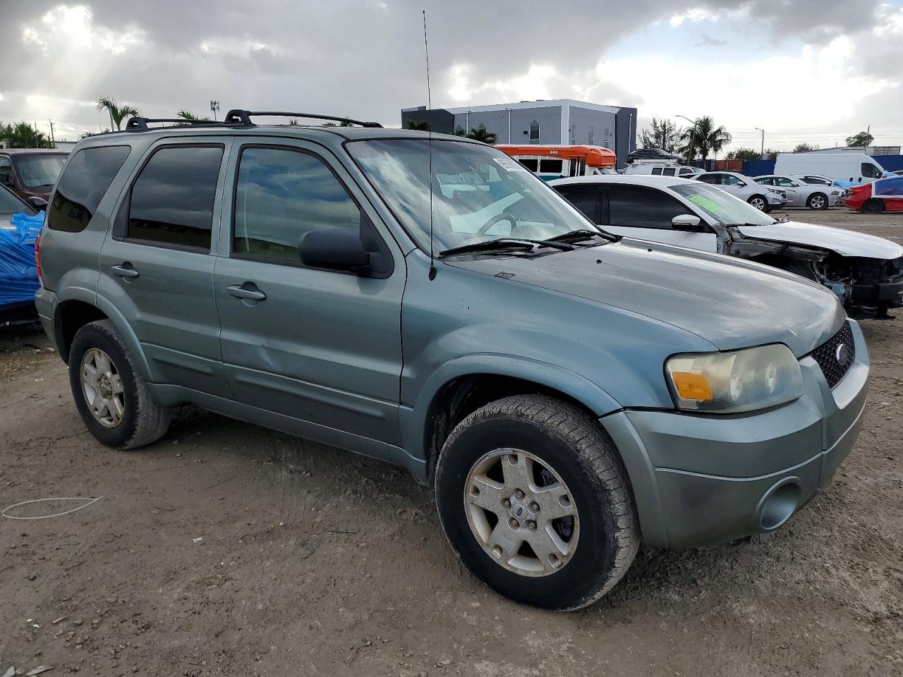 2006 FORD ESCAPE LIMITED photo 4