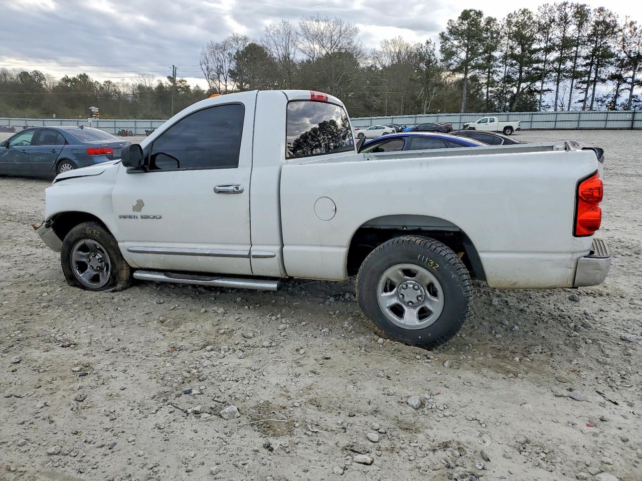2007 DODGE RAM 1500 ST photo 2