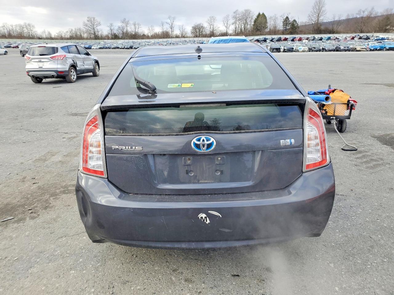 2013 TOYOTA PRIUS photo 6