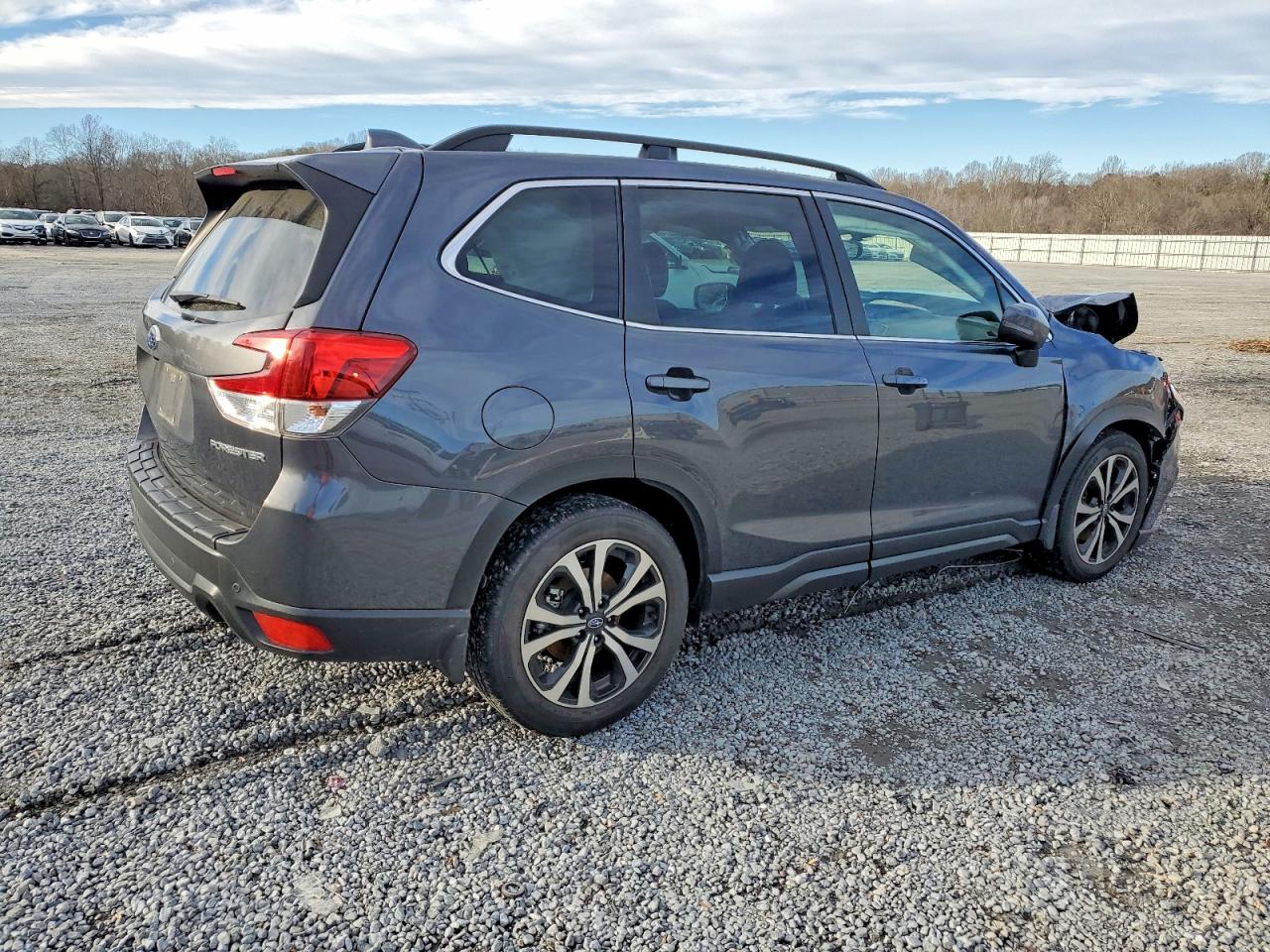 2021 SUBARU FORESTER LIMITED photo 3