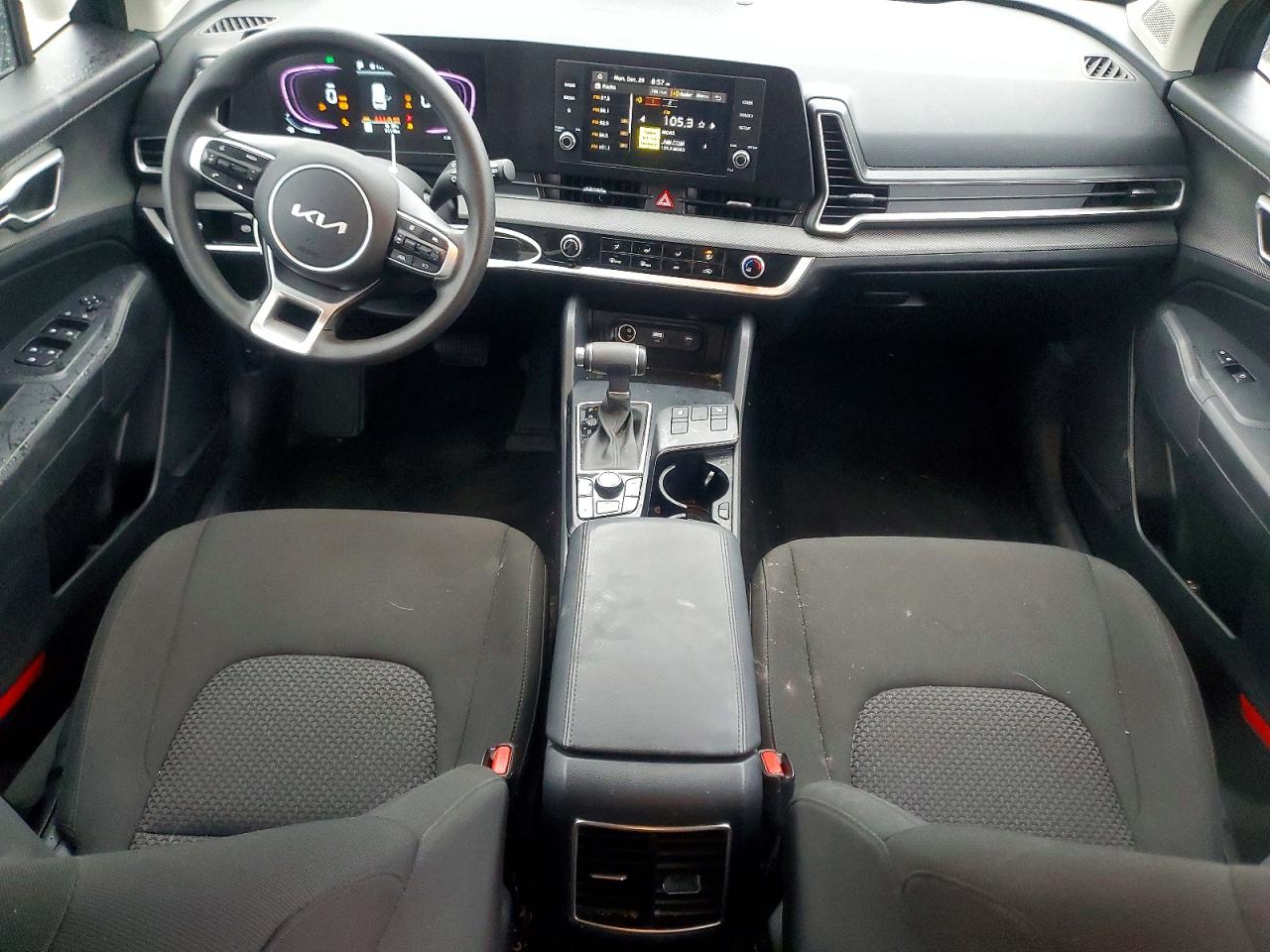 2025 KIA SPORTAGE LX photo 8