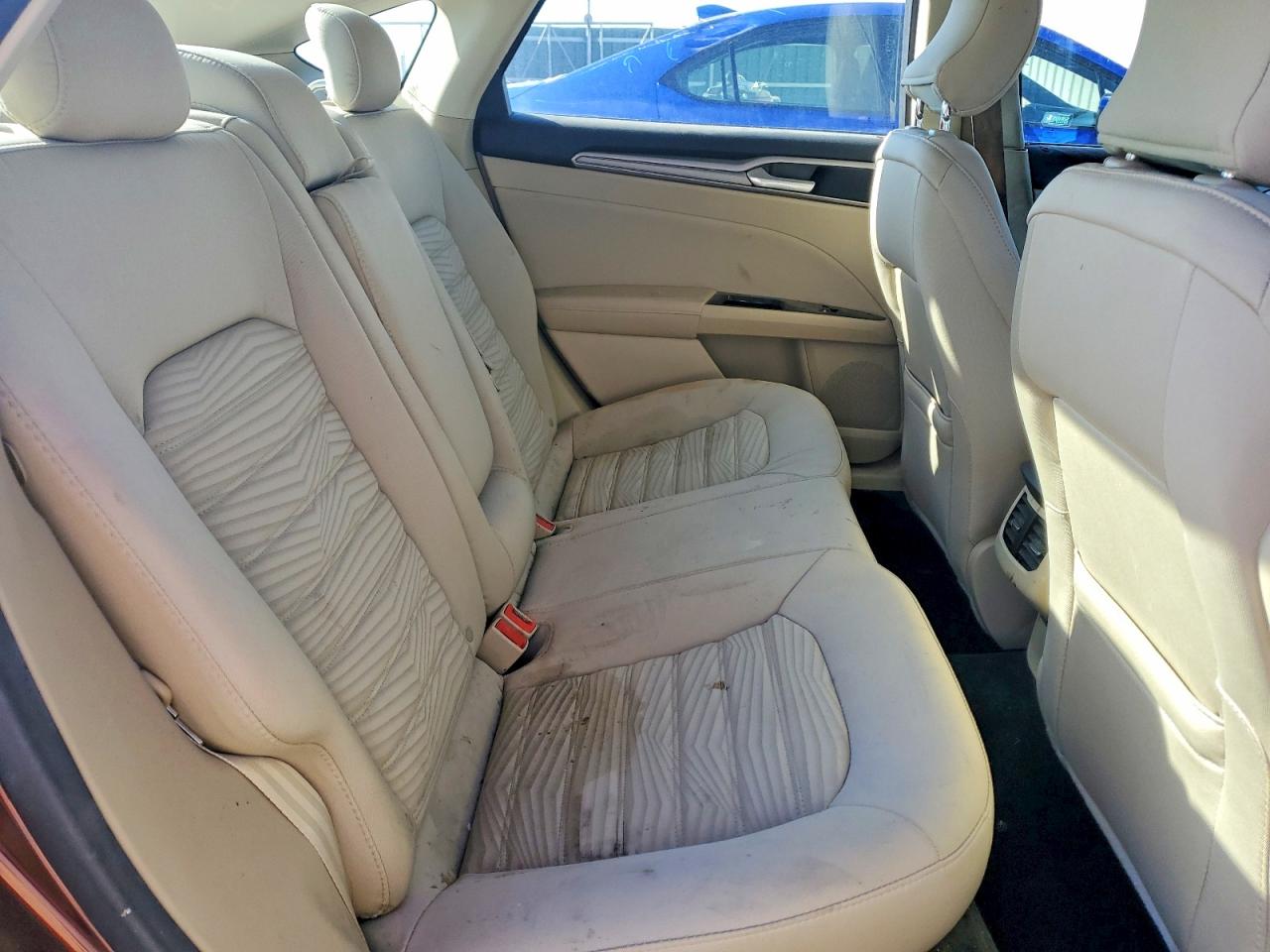 2016 FORD FUSION SE photo 10