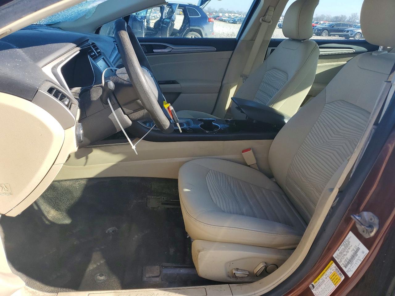 2016 FORD FUSION SE photo 7