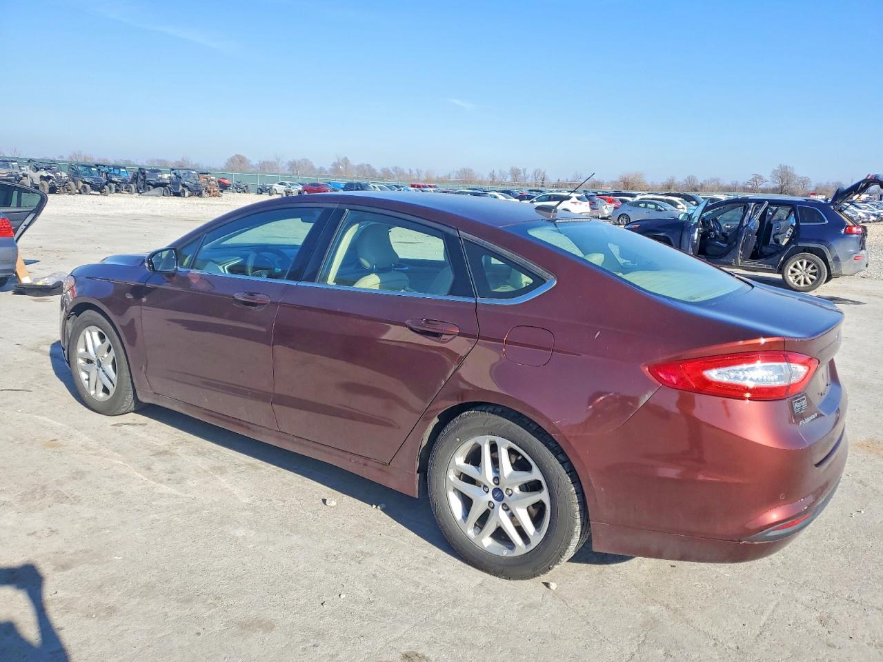 2016 FORD FUSION SE photo 2