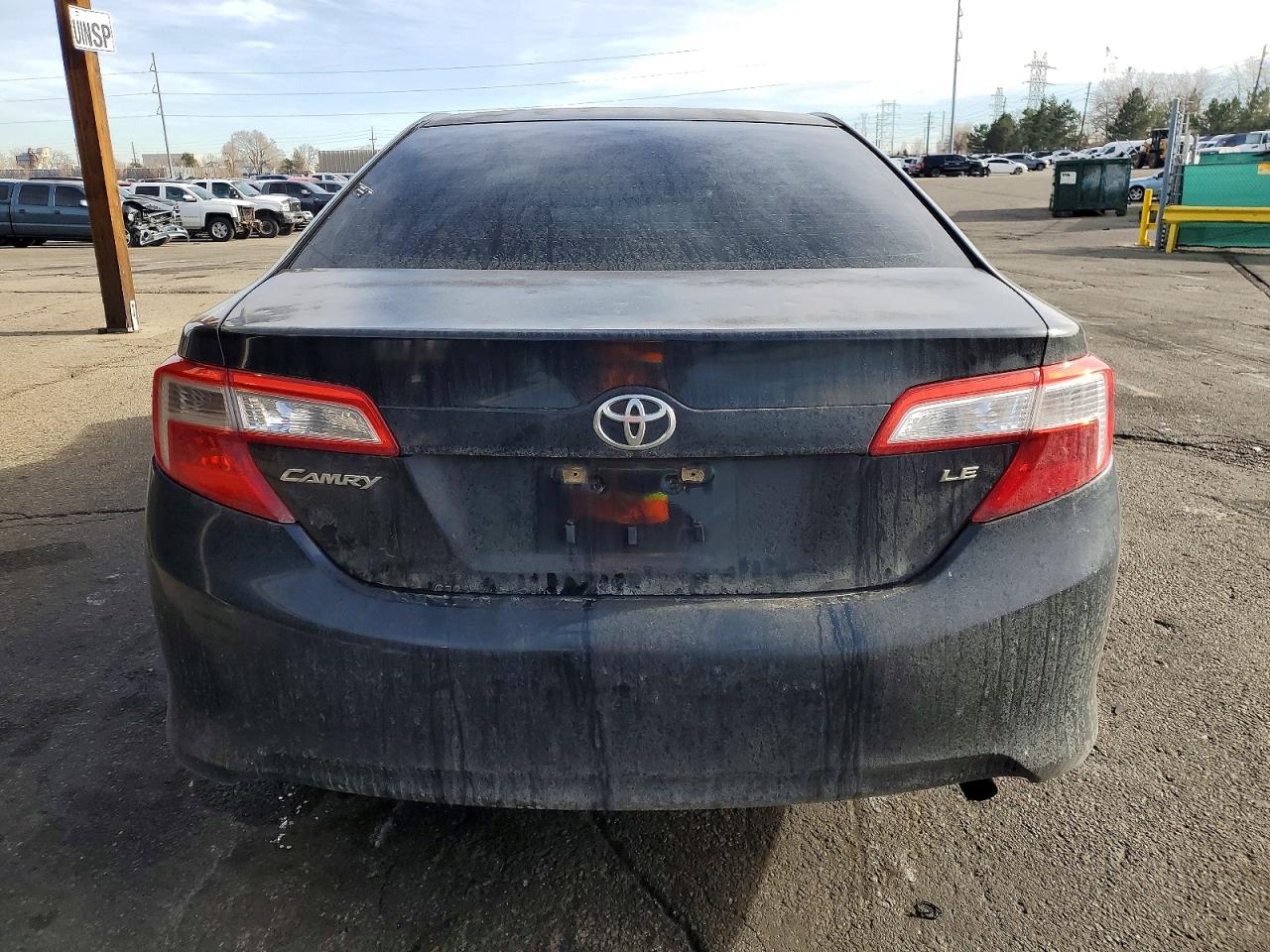 2012 TOYOTA CAMRY BASE photo 6
