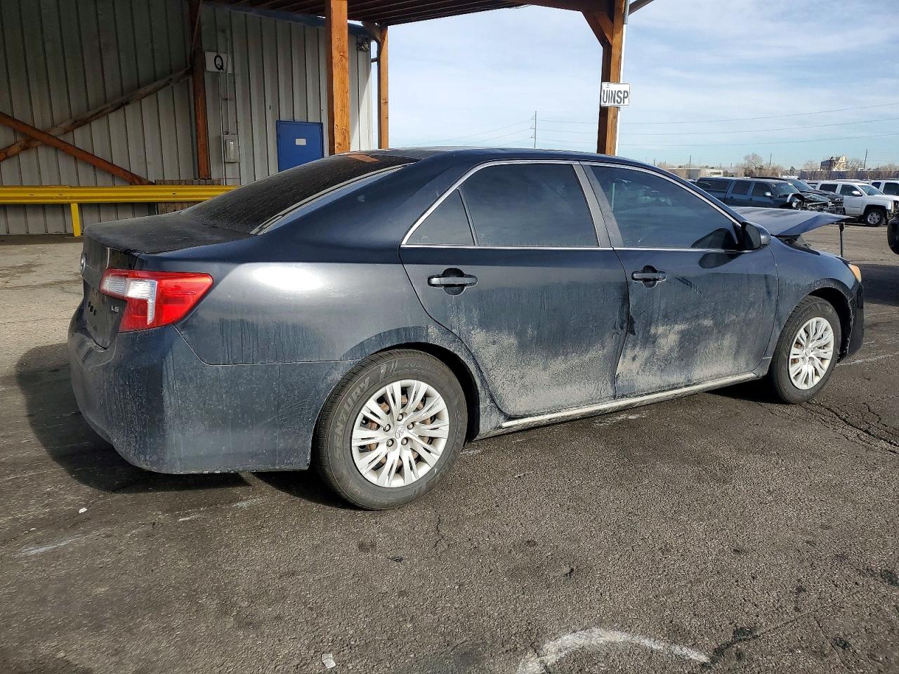2012 TOYOTA CAMRY BASE photo 3