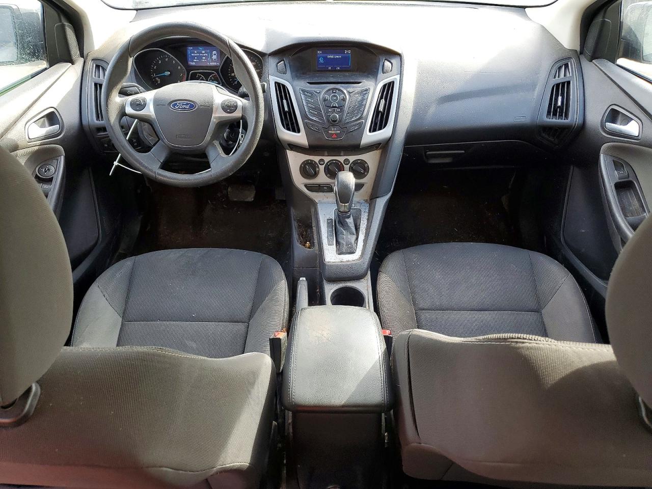 2014 FORD FOCUS SE photo 8