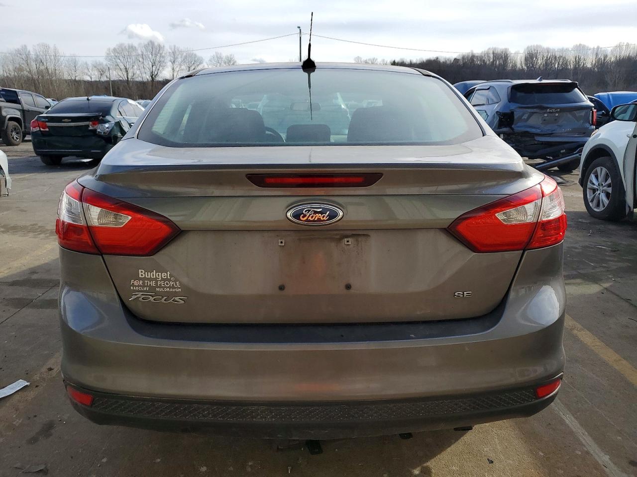 2014 FORD FOCUS SE photo 6