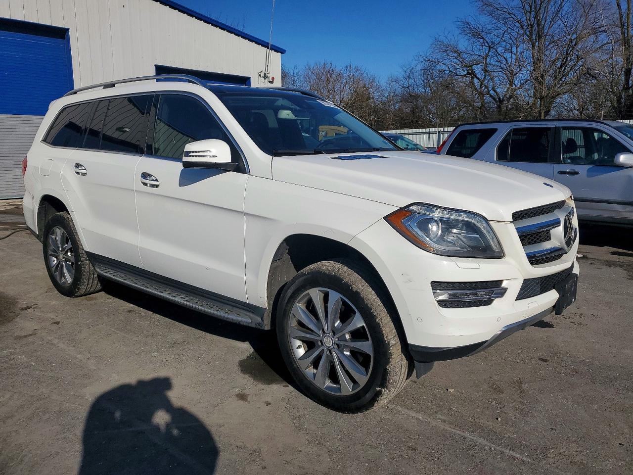 2015 MERCEDES-BENZ GL 450 4MATIC photo 4