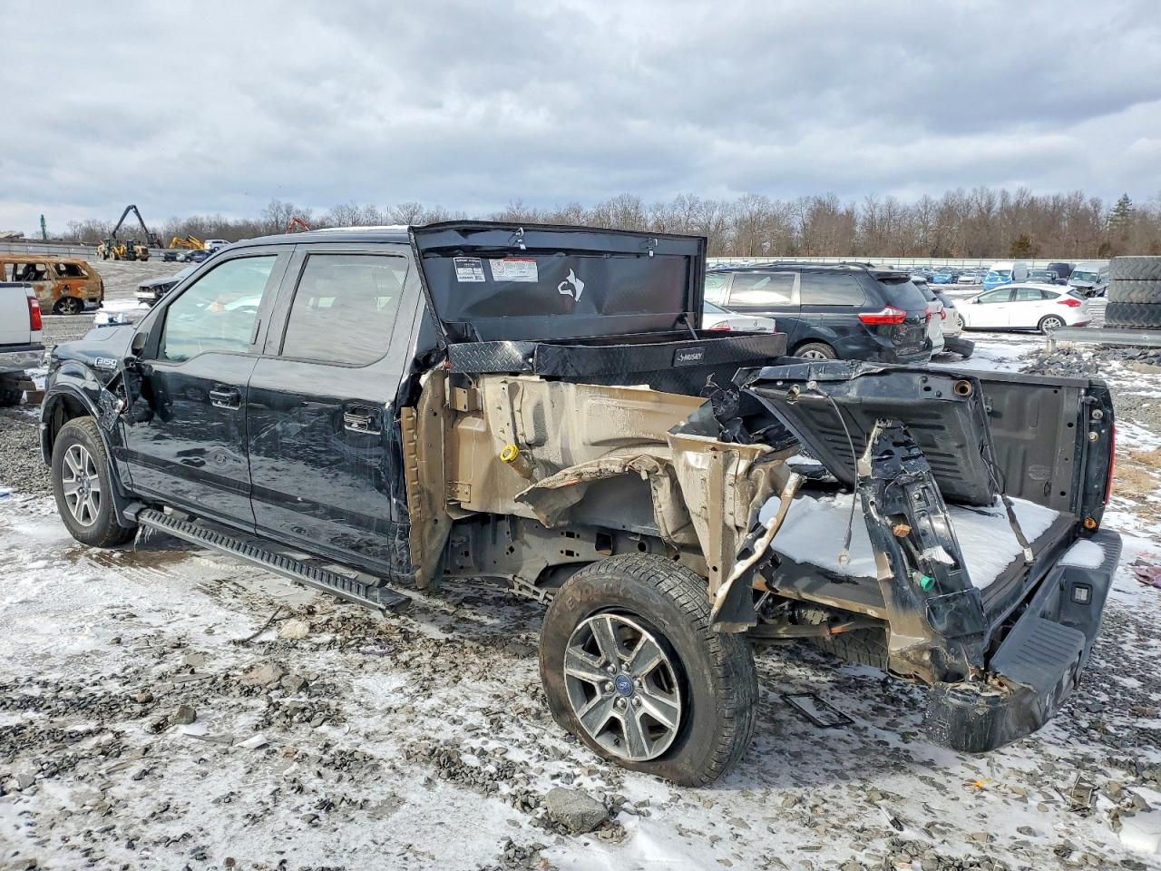 2016 FORD F150 SUPERCREW photo 2