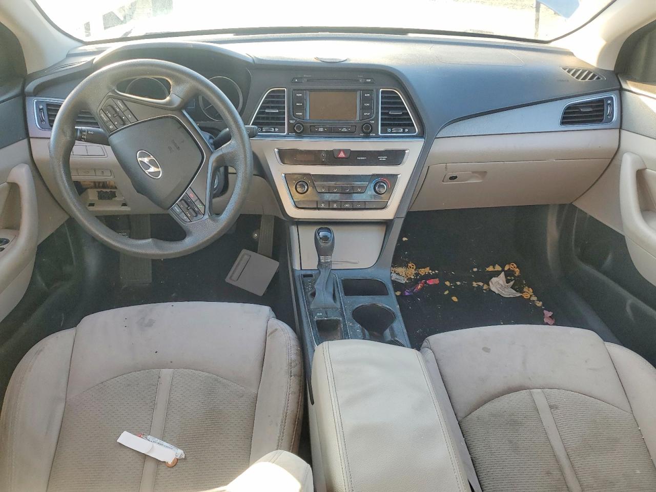 2015 HYUNDAI SONATA SE photo 8