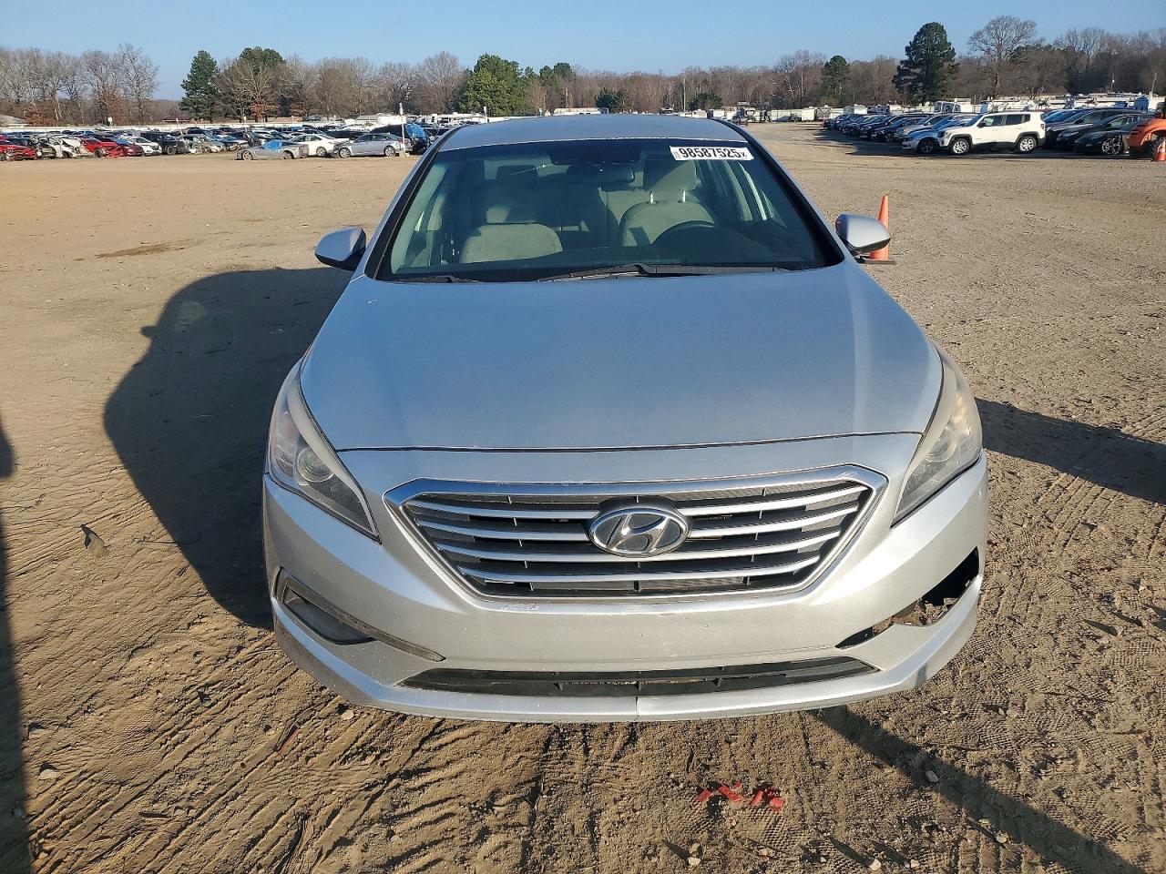 2015 HYUNDAI SONATA SE photo 5