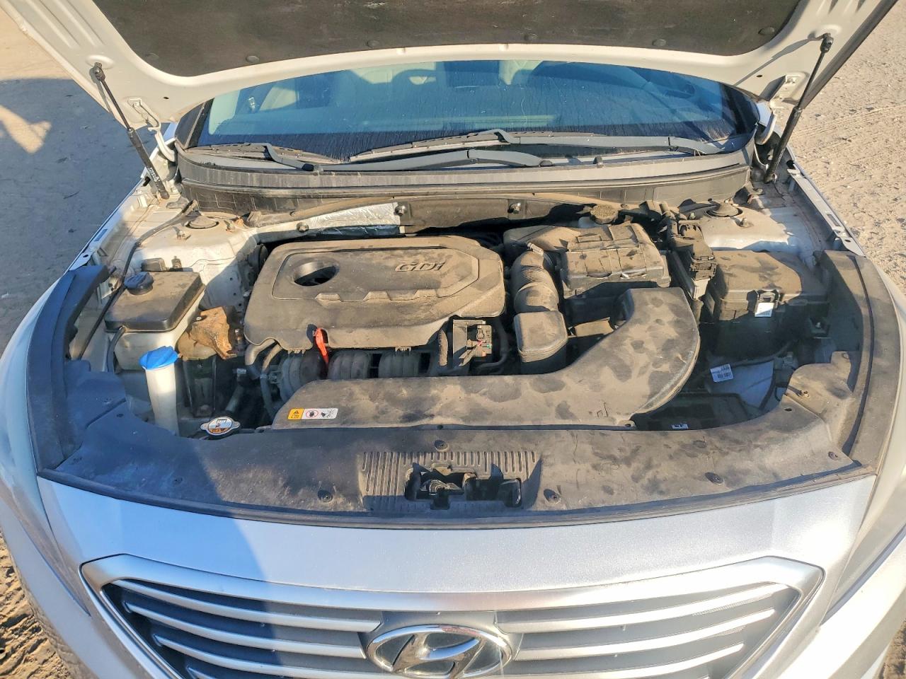 2015 HYUNDAI SONATA SE photo 11