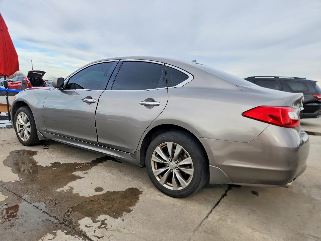 2012 INFINITI M37 X photo 2