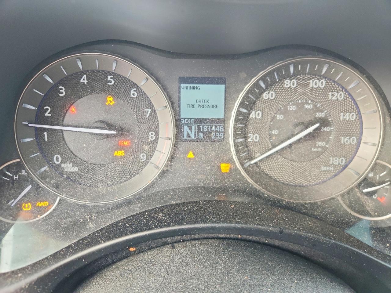 2012 INFINITI M37 X photo 9