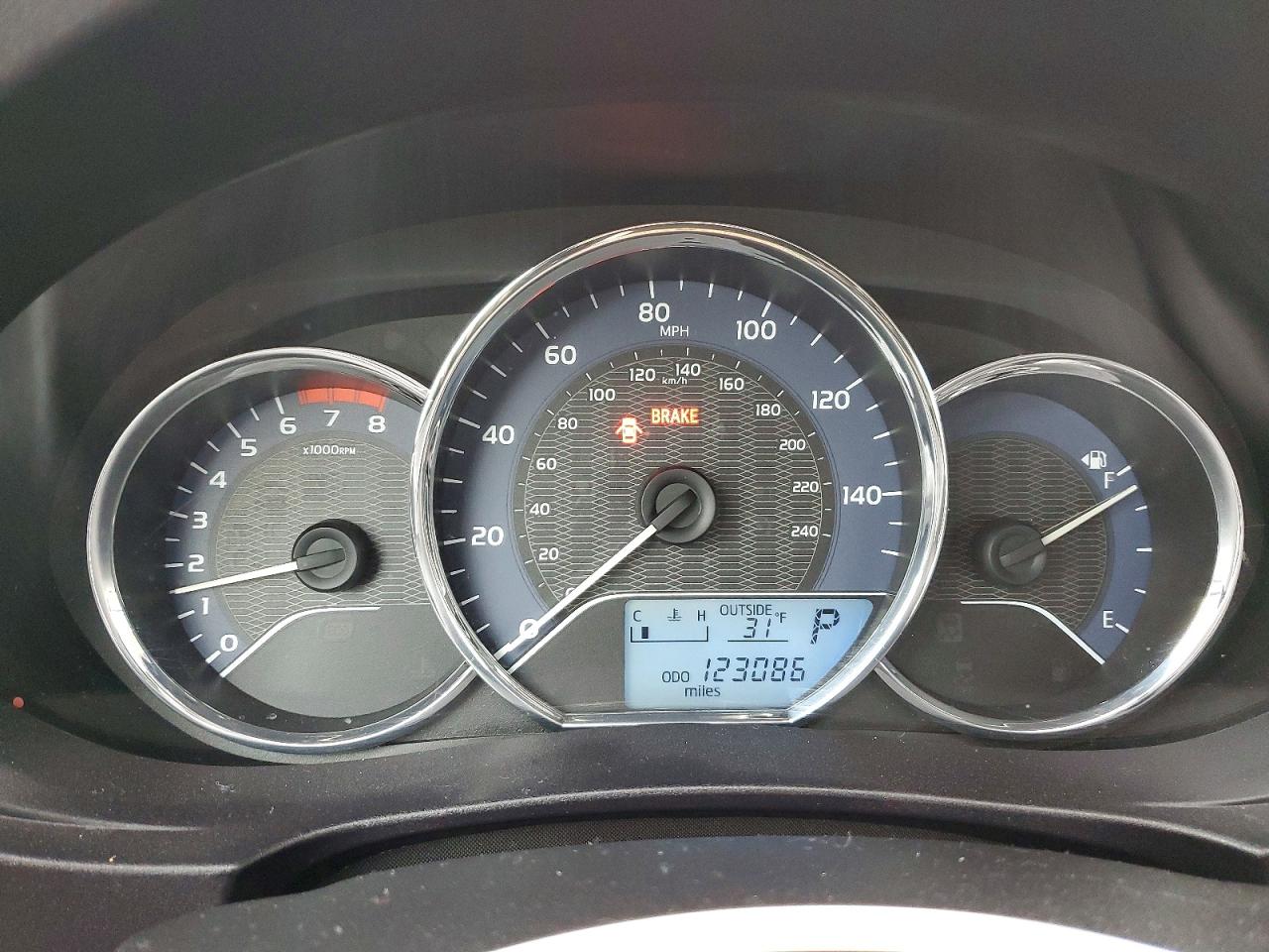 2014 TOYOTA COROLLA L photo 9
