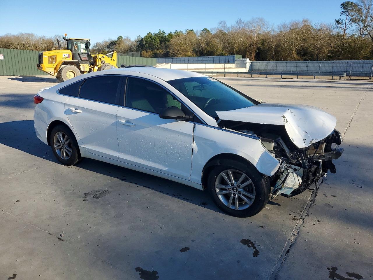 2017 HYUNDAI SONATA BASE photo 4