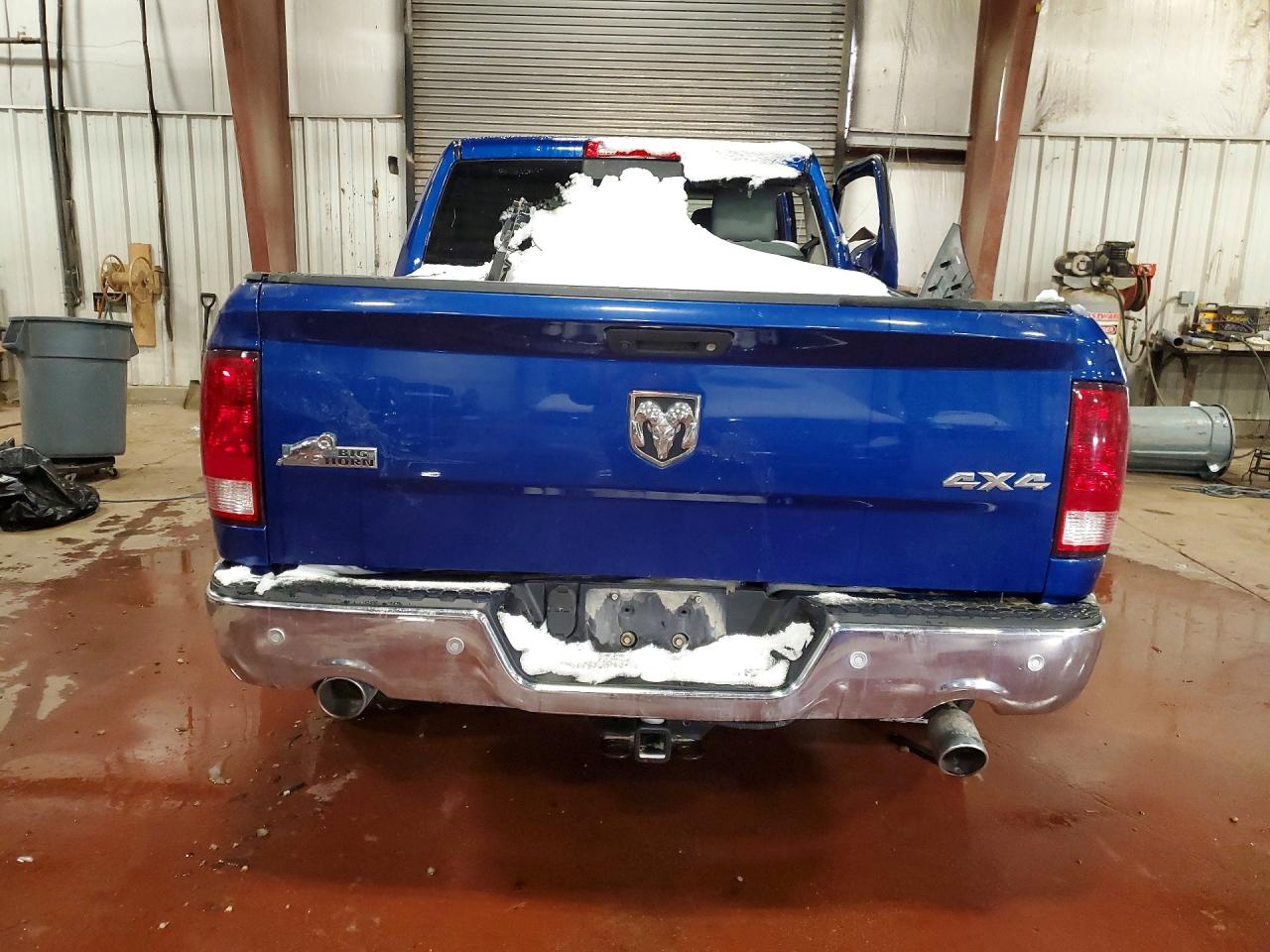 2017 RAM 1500 SLT photo 6