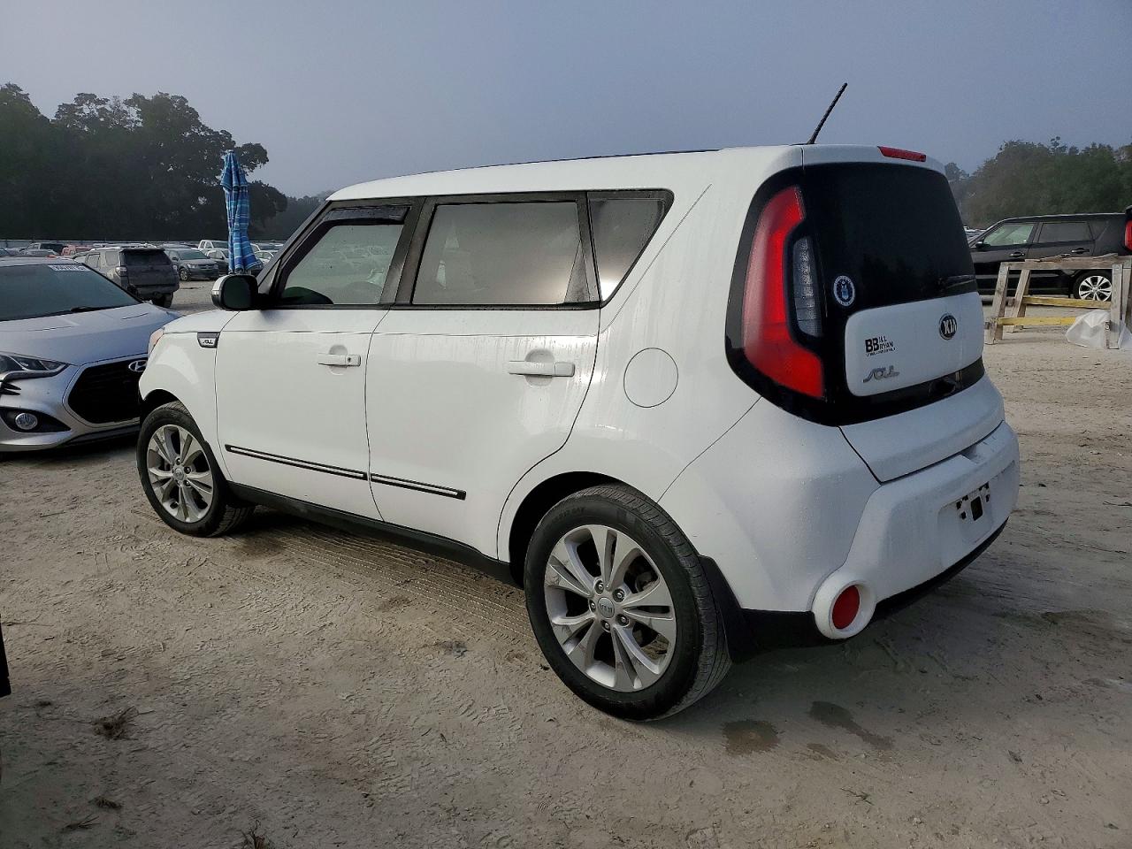 2016 KIA SOUL photo 2