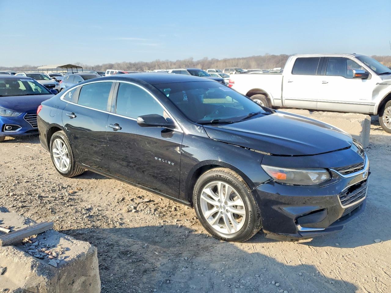 2016 CHEVROLET MALIBU LT photo 4