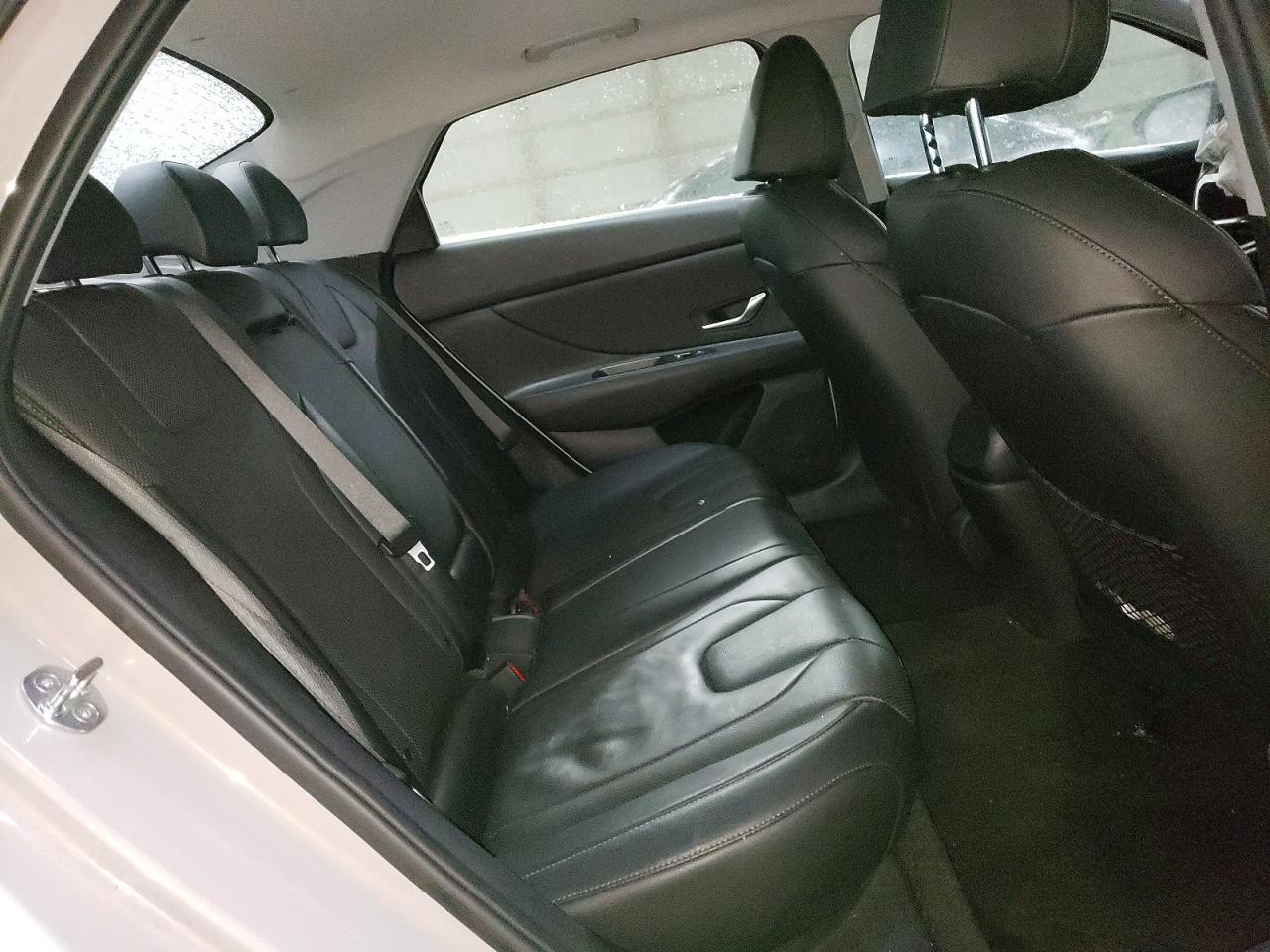2022 HYUNDAI ELANTRA SEL photo 19
