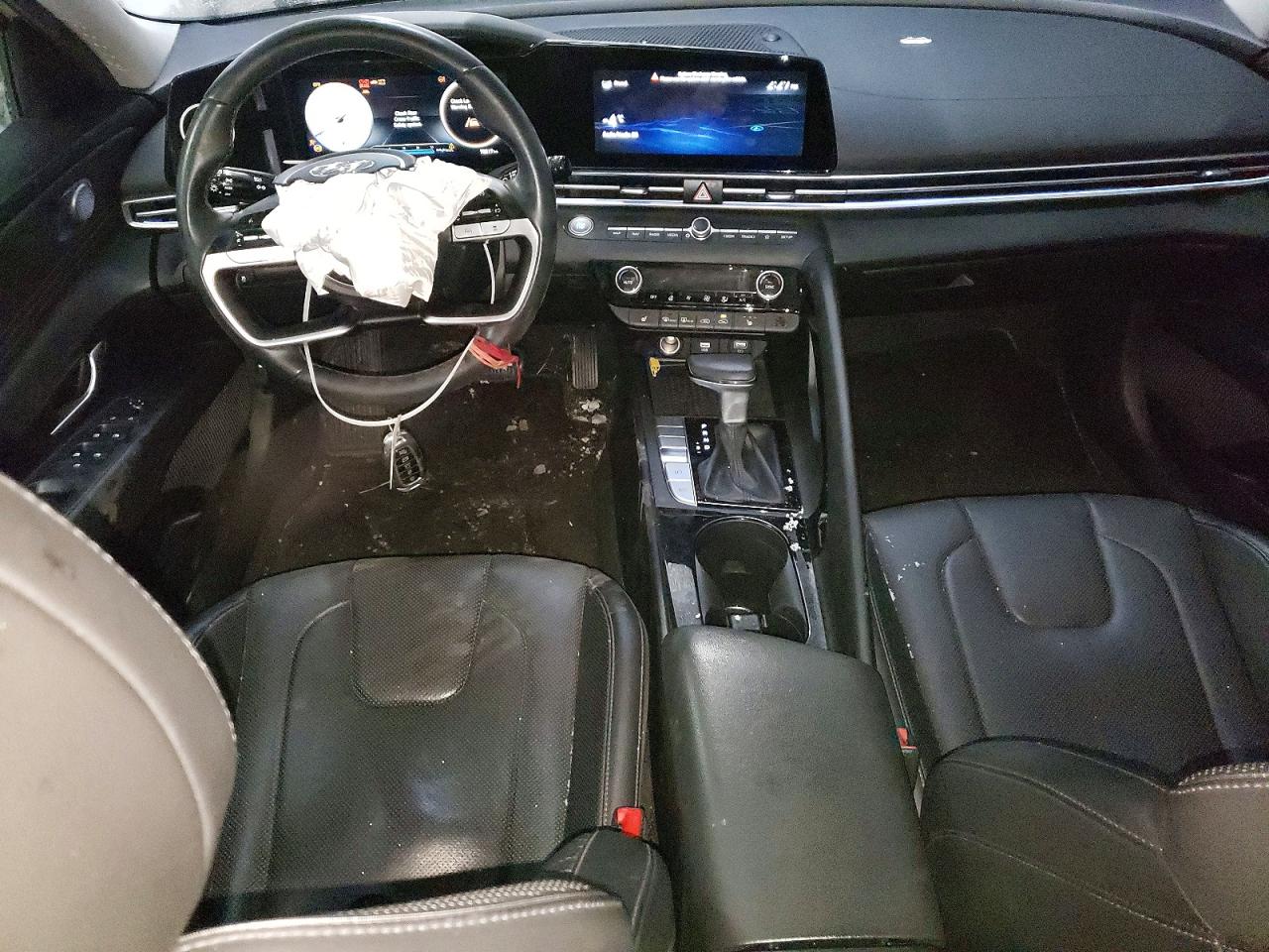 2022 HYUNDAI ELANTRA SEL photo 15