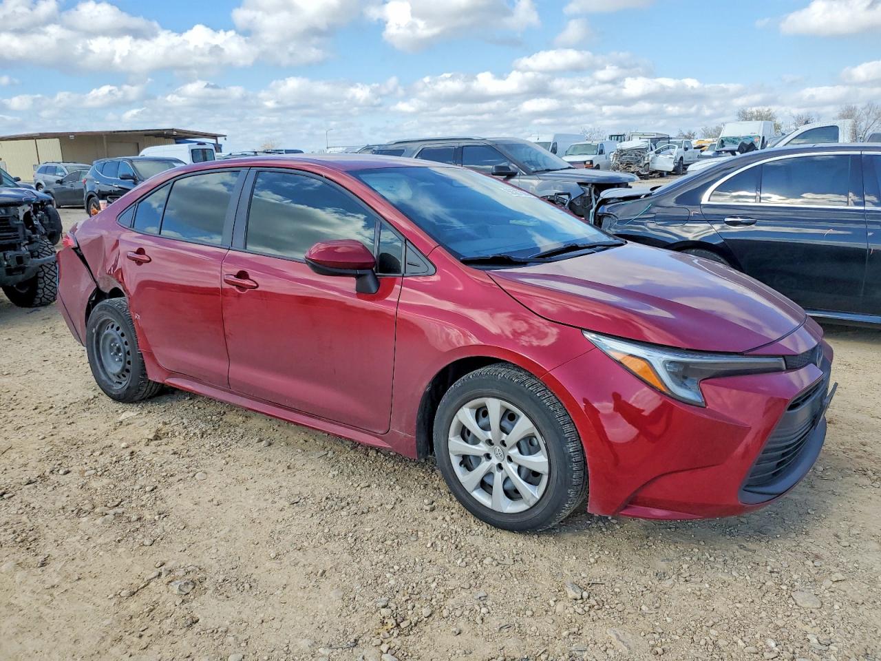 2024 TOYOTA COROLLA LE photo 4