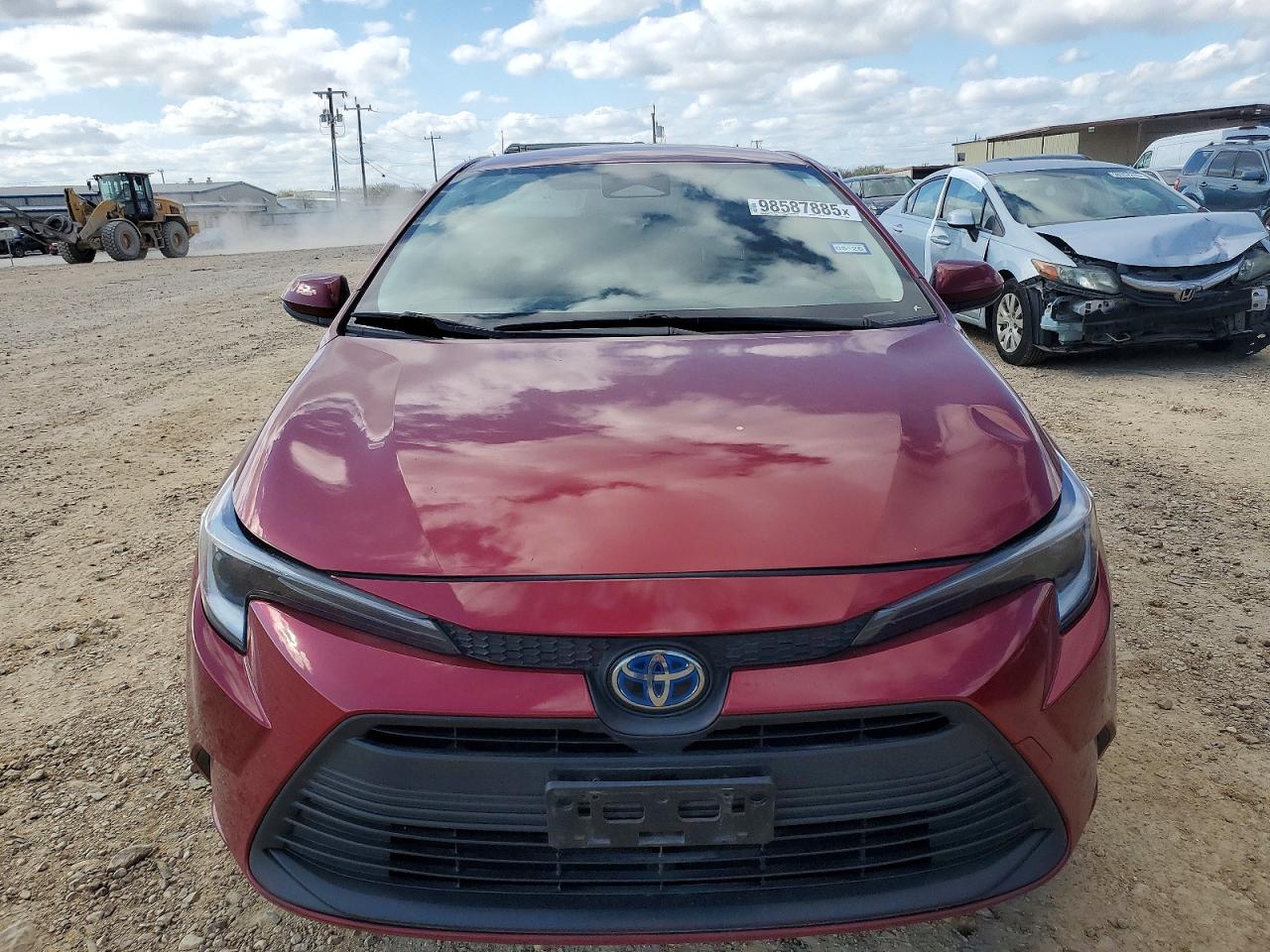 2024 TOYOTA COROLLA LE photo 5