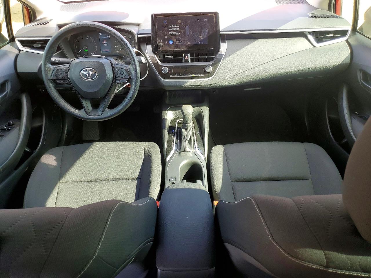 2024 TOYOTA COROLLA LE photo 8