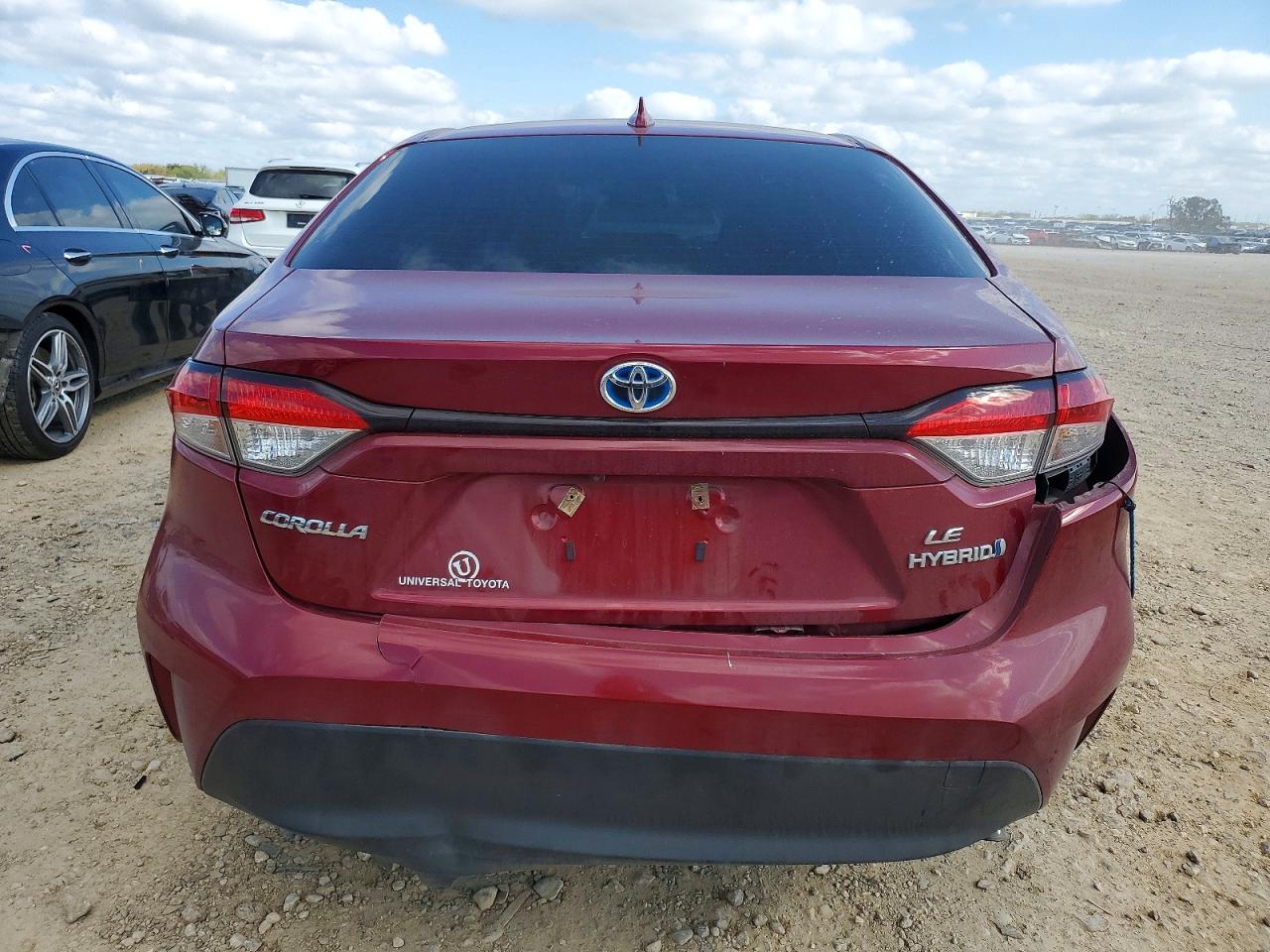 2024 TOYOTA COROLLA LE photo 6