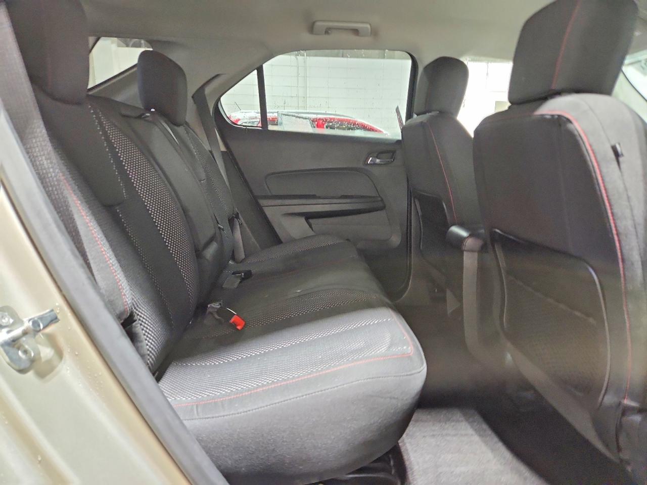 2016 CHEVROLET EQUINOX LT photo 11