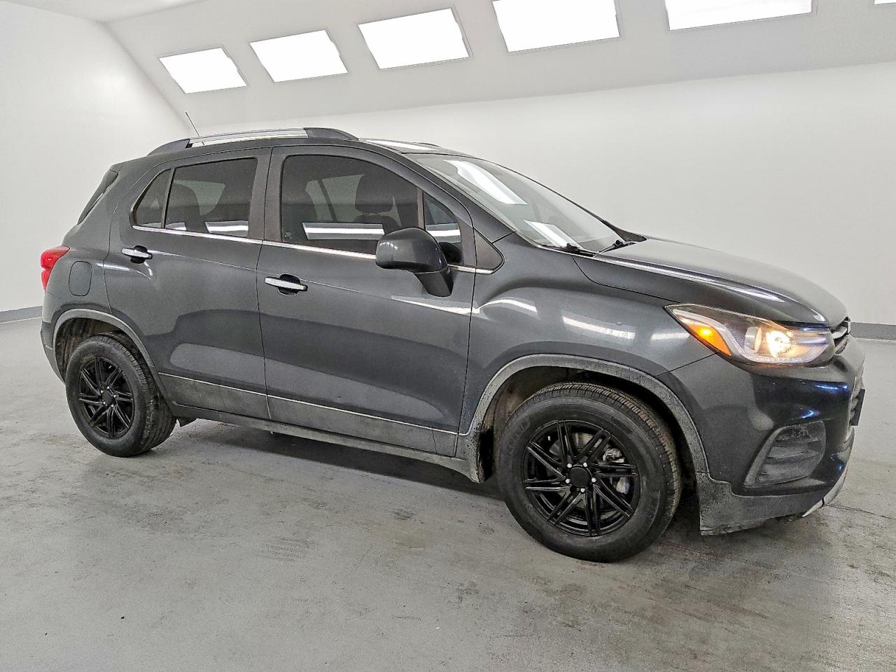 2018 CHEVROLET TRAX 1LT photo 4