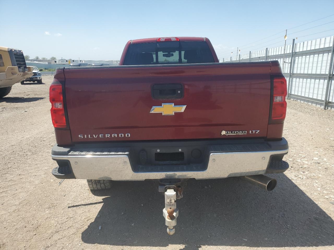 2015 CHEVROLET SILVERADO K2500 HEAVY DUTY LTZ photo 6