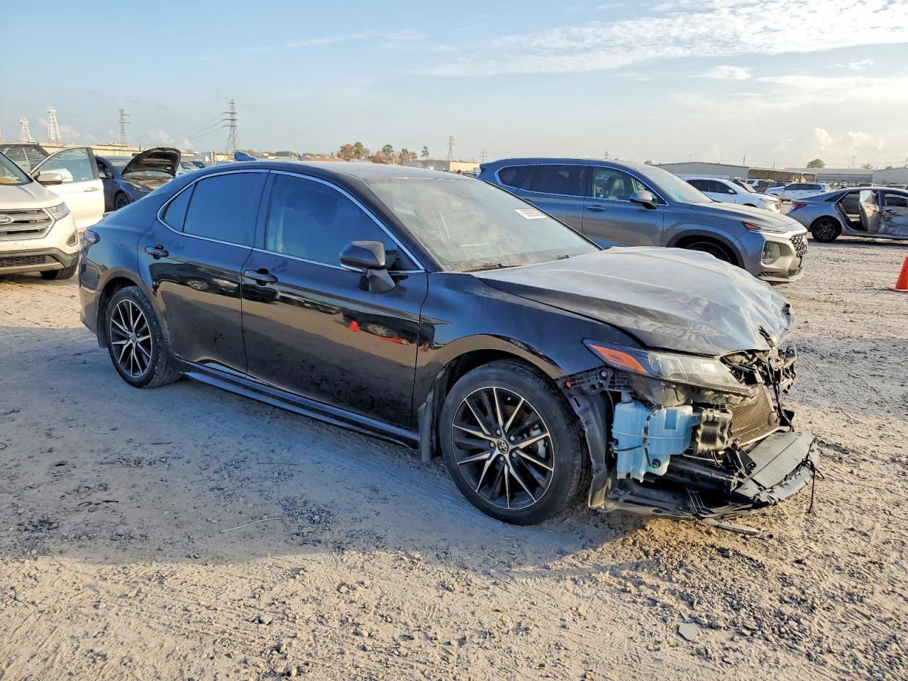 2023 TOYOTA CAMRY SE NIGHT SHADE photo 4
