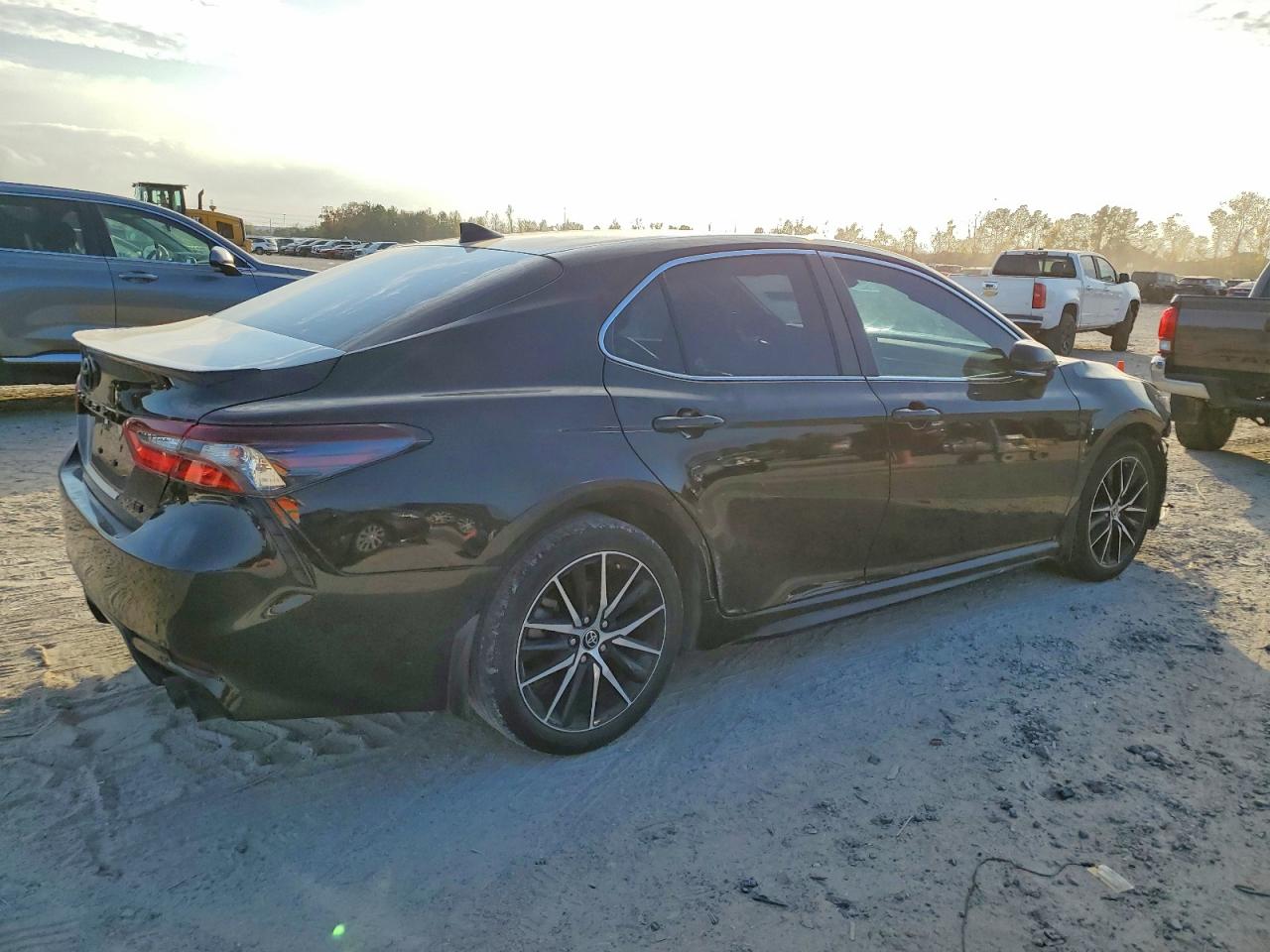 2023 TOYOTA CAMRY SE NIGHT SHADE photo 3