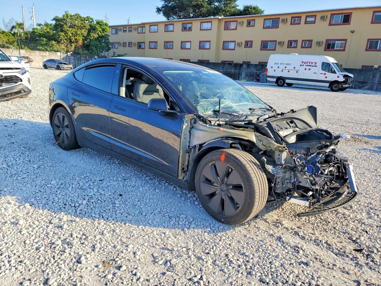 2024 TESLA MODEL 3 photo 4