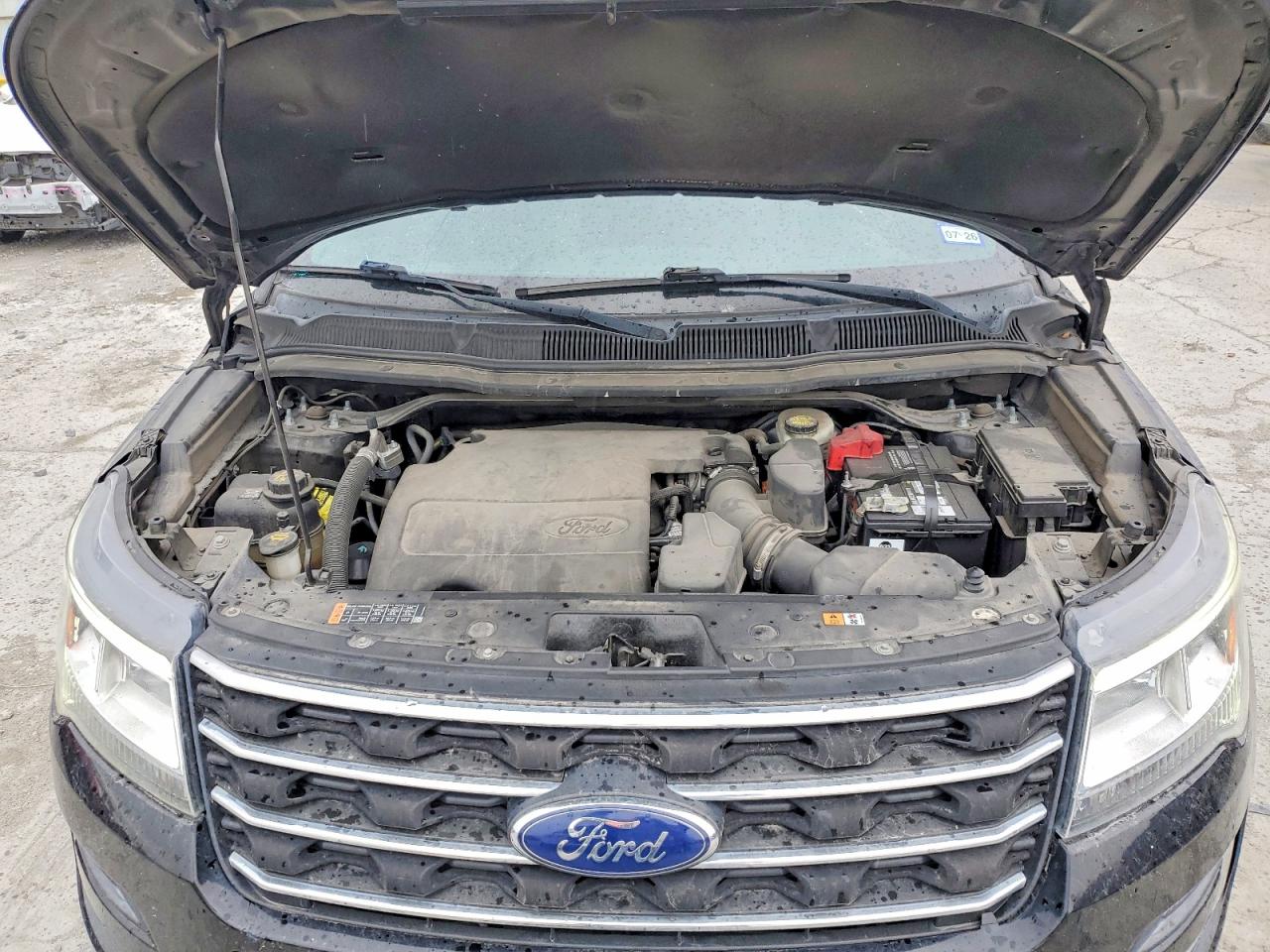 2017 FORD EXPLORER XLT photo 11