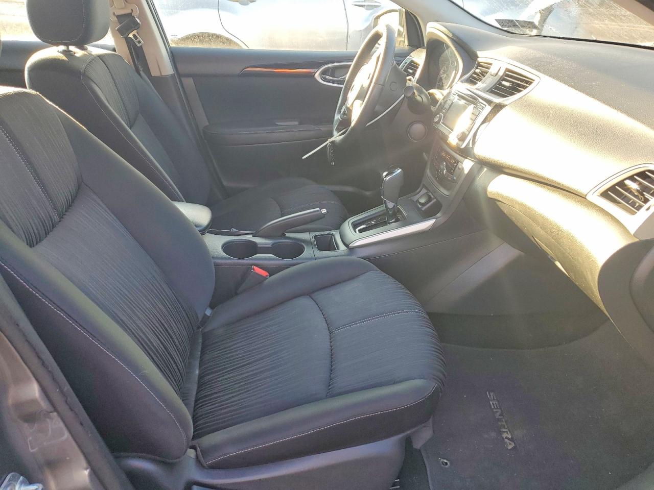 2018 NISSAN SENTRA S photo 7
